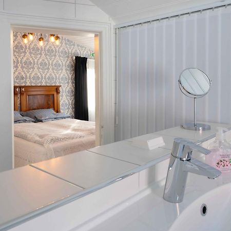 Lundins Hotell Karmoy Exterior foto
