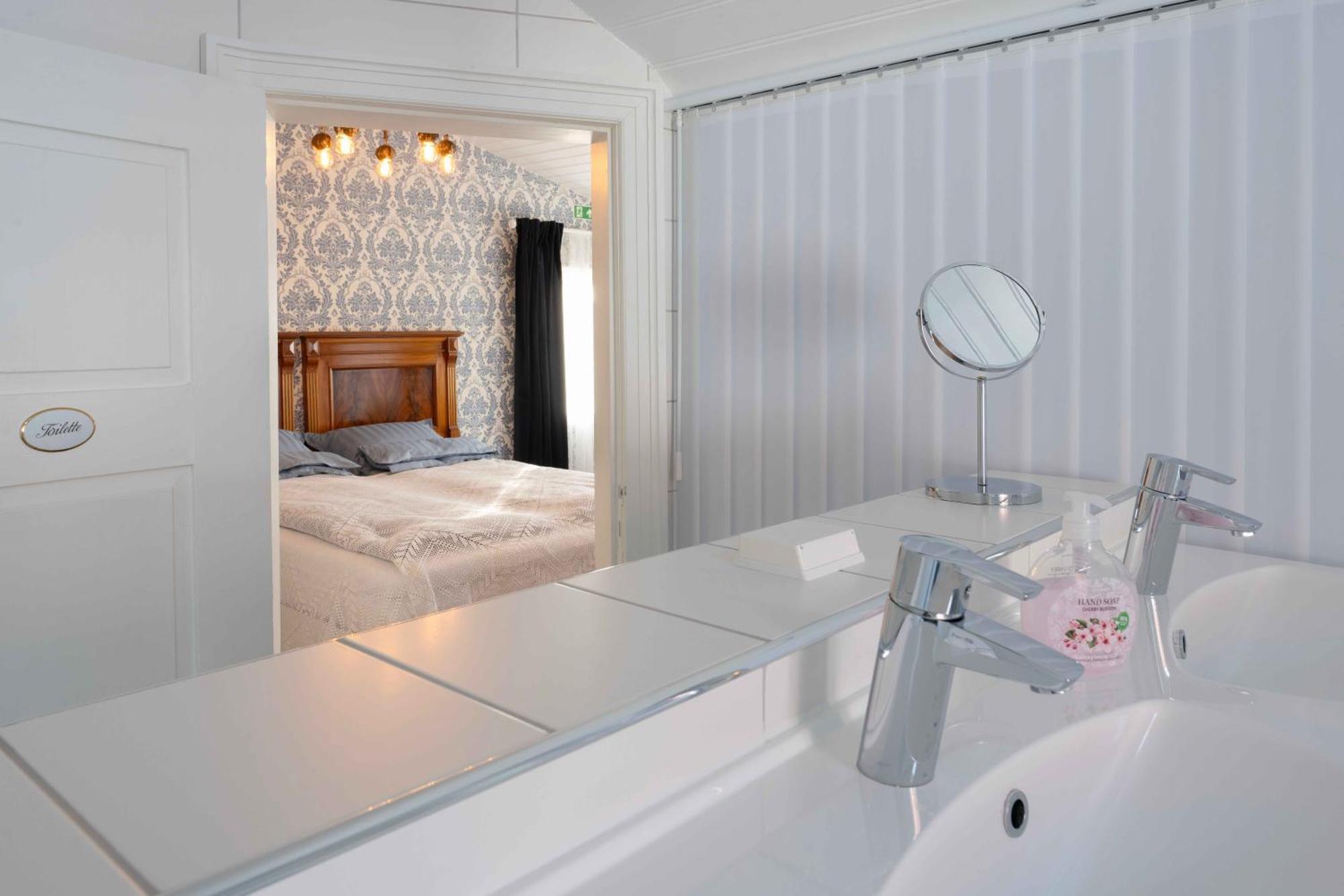 Lundins Hotell Karmoy Exterior foto